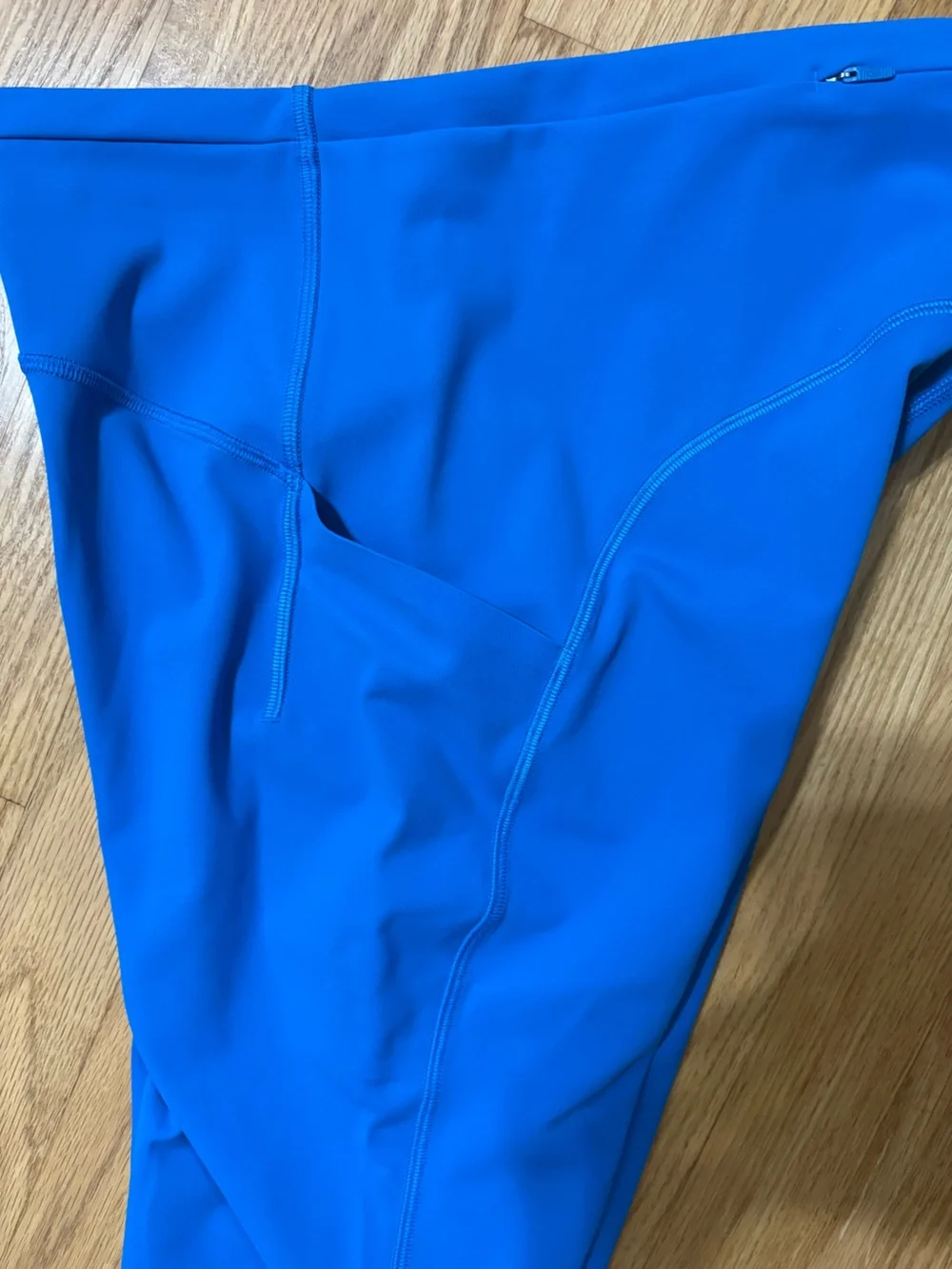 lululemon Capri Leggings in Cobalt Blue